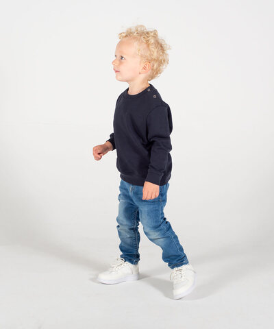 Crew neck sweatshirt with shoulder poppers