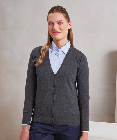 Women's button-through knitted cardigan