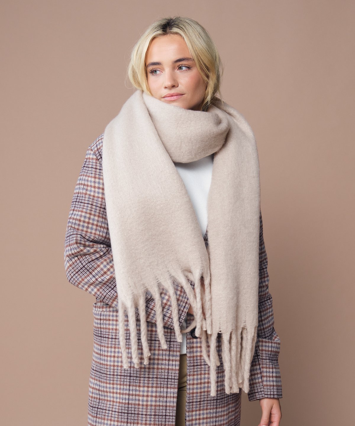 Fluffy scarf