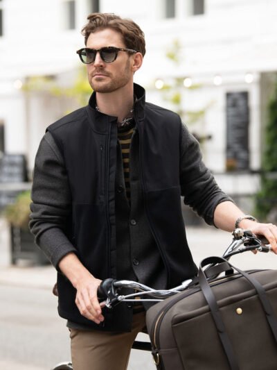 Highland - Fashionable yoke fleece vest