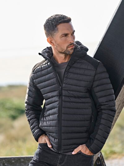 Hooded outdoor crossover (9610)